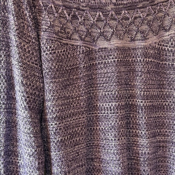Croft & Barrow Lavender Sweater Size L - Picture 3 of 5
